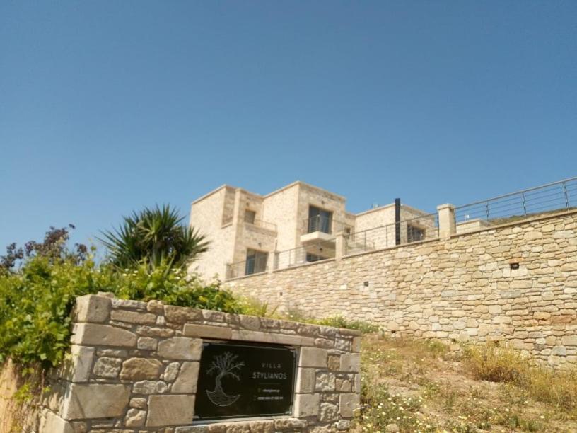 Villa Stylianos And Studios Kíssamos Екстериор снимка